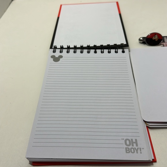 Disney three piece Mickey Mouse set - Picture 2 of 6